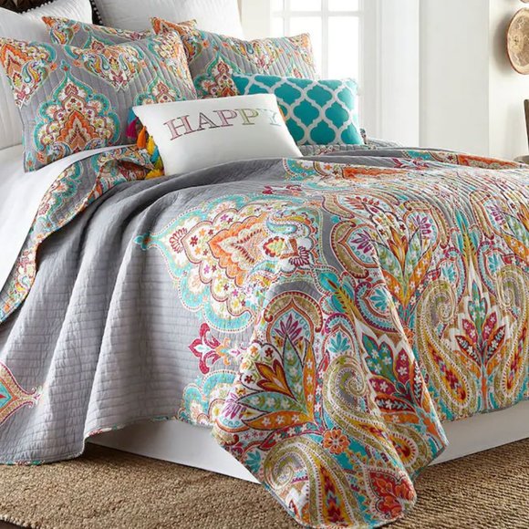 NEW Marciella Twin Quilt AND 2 Shams - Picture 1 of 6